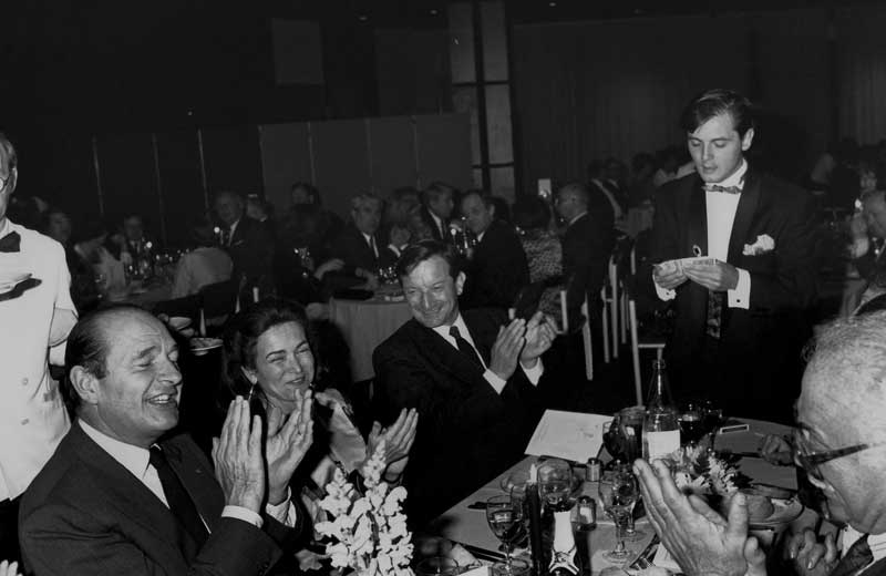 Magicien avec le Président Français Jacques Chirac